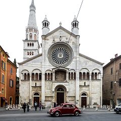 Bild "Modena_Dom_Westseite_01.jpg"